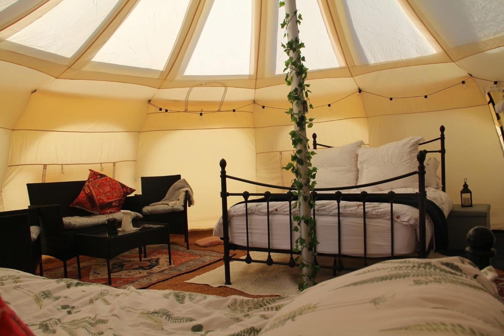 Tal-Y-Fan Farm 6M Stargazer Tent Брідженд Екстер'єр фото