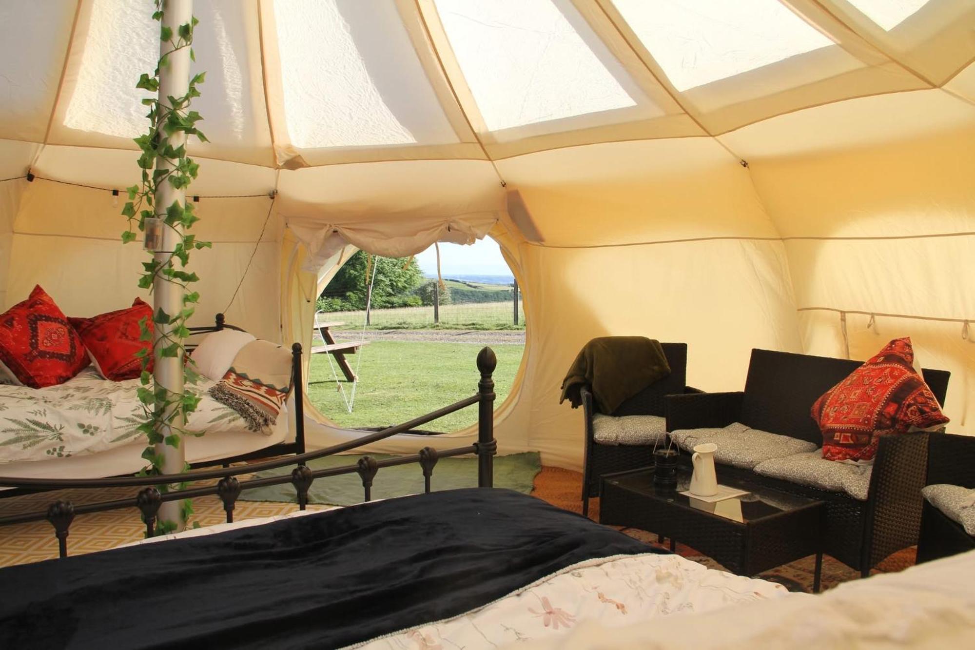 Tal-Y-Fan Farm 6M Stargazer Tent Брідженд Екстер'єр фото