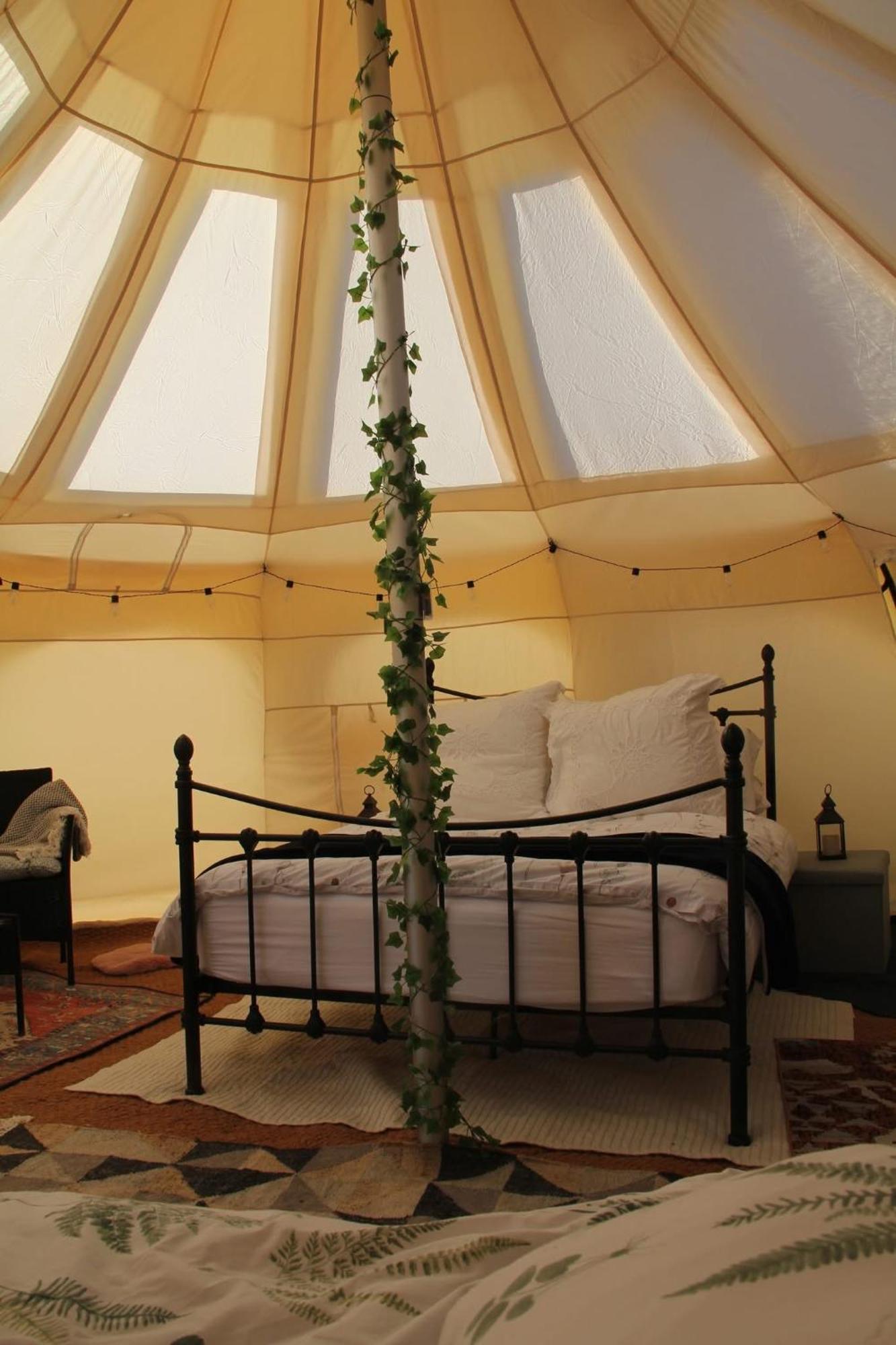 Tal-Y-Fan Farm 6M Stargazer Tent Брідженд Екстер'єр фото