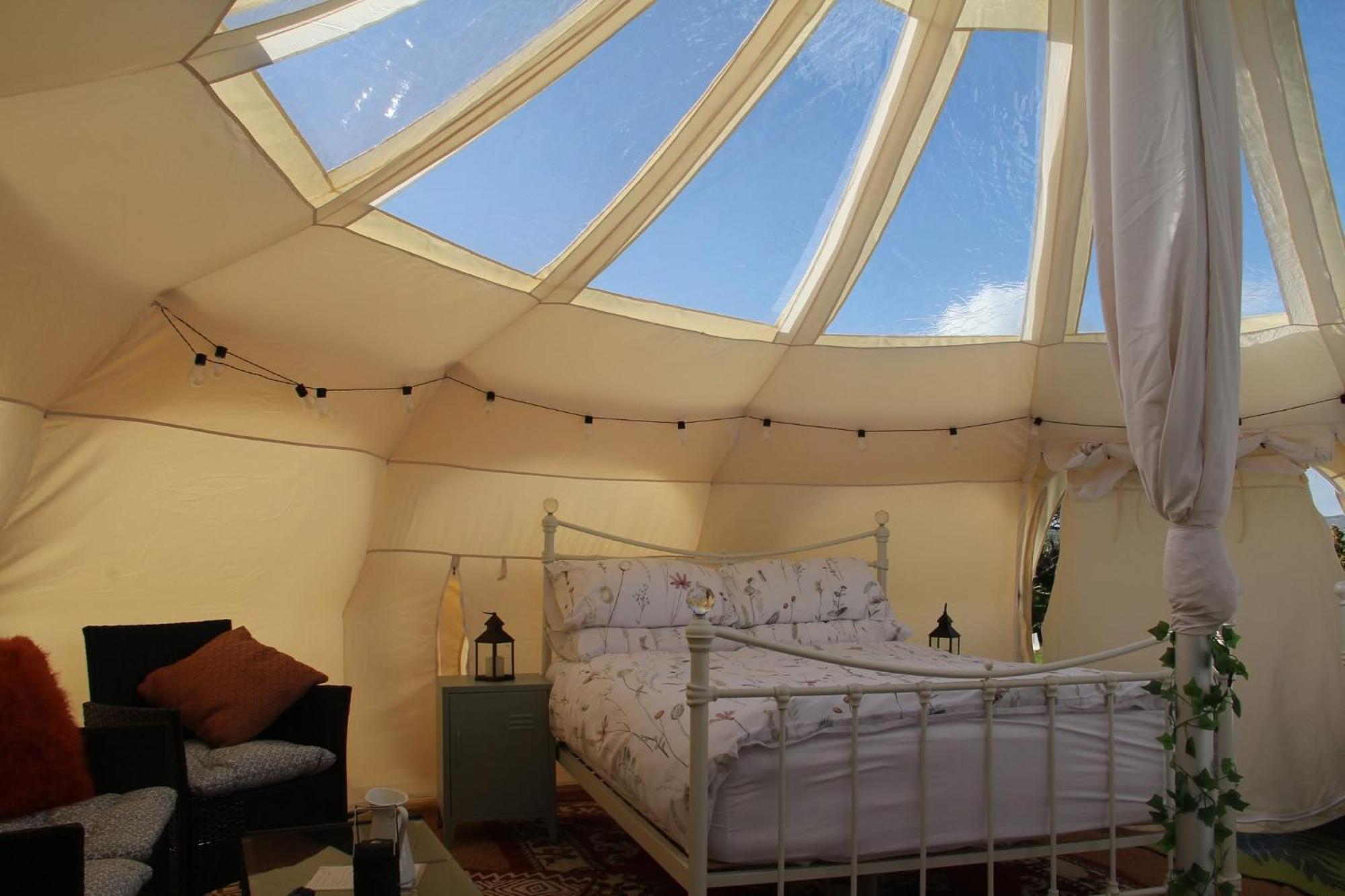 Tal-Y-Fan Farm 6M Stargazer Tent Брідженд Екстер'єр фото